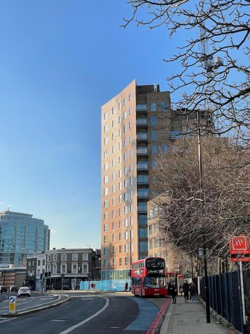 3 Bedroom Penthouse With Terrace And Skyline In Battersea Londyn Zewnętrze zdjęcie
